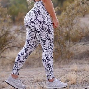 Balance Athletica Kindgom Collection Leggings